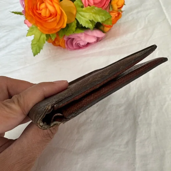 Authentic Louis Vuitton Brown and Tan Monogram Wallet - Picture 4 of 9